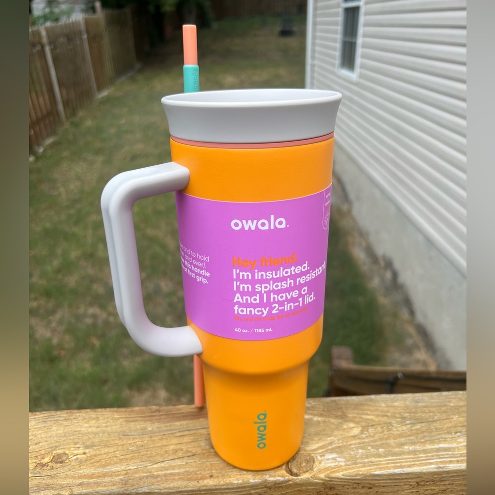 40oz NWT Owala Tumbler